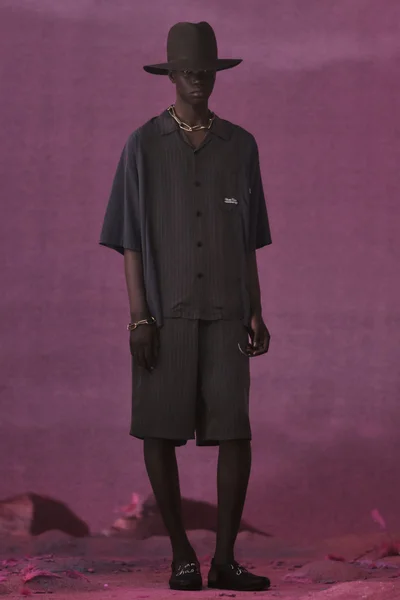 Look 3